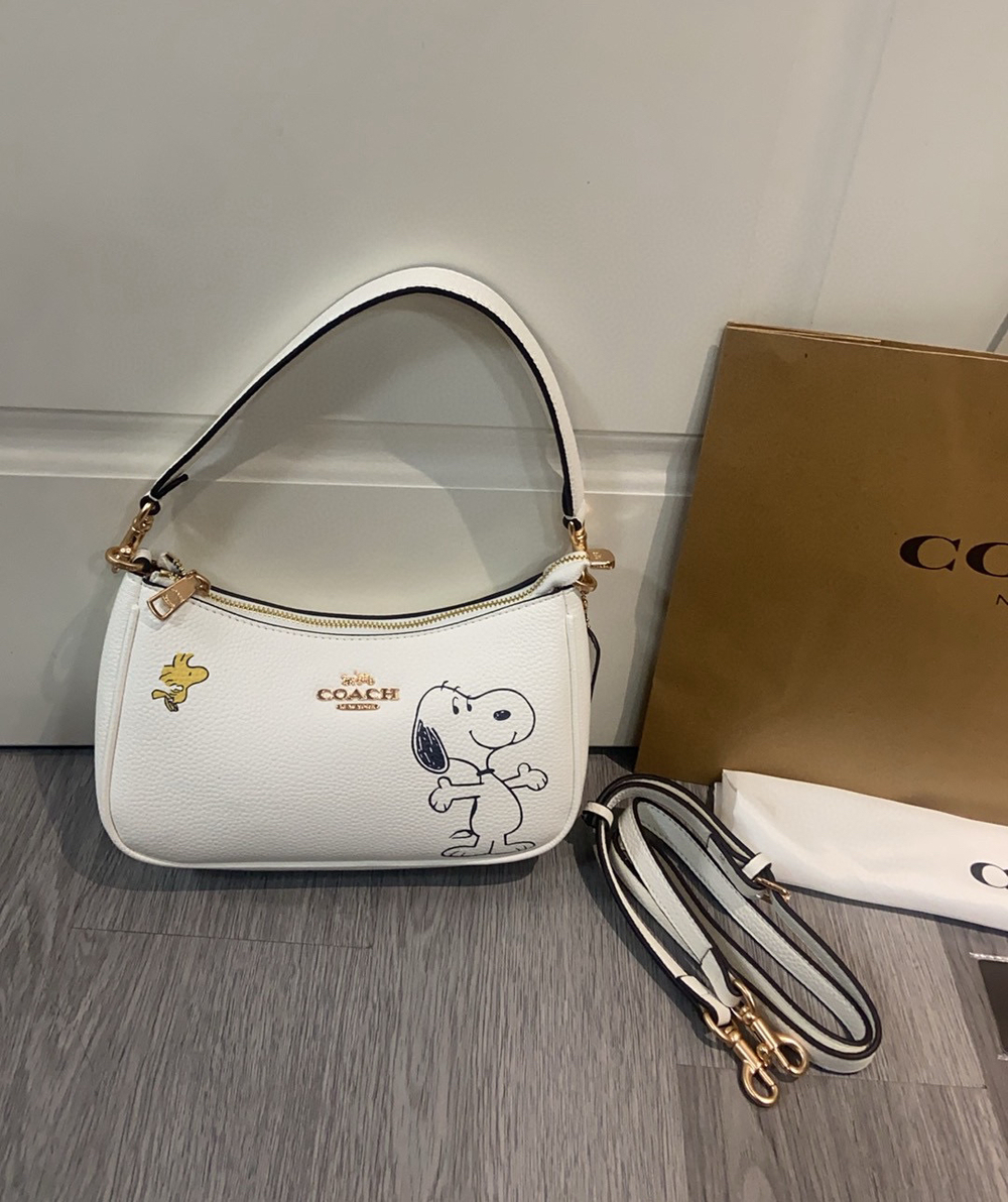Coach​ X Peanuts Teri Snoopy Bag